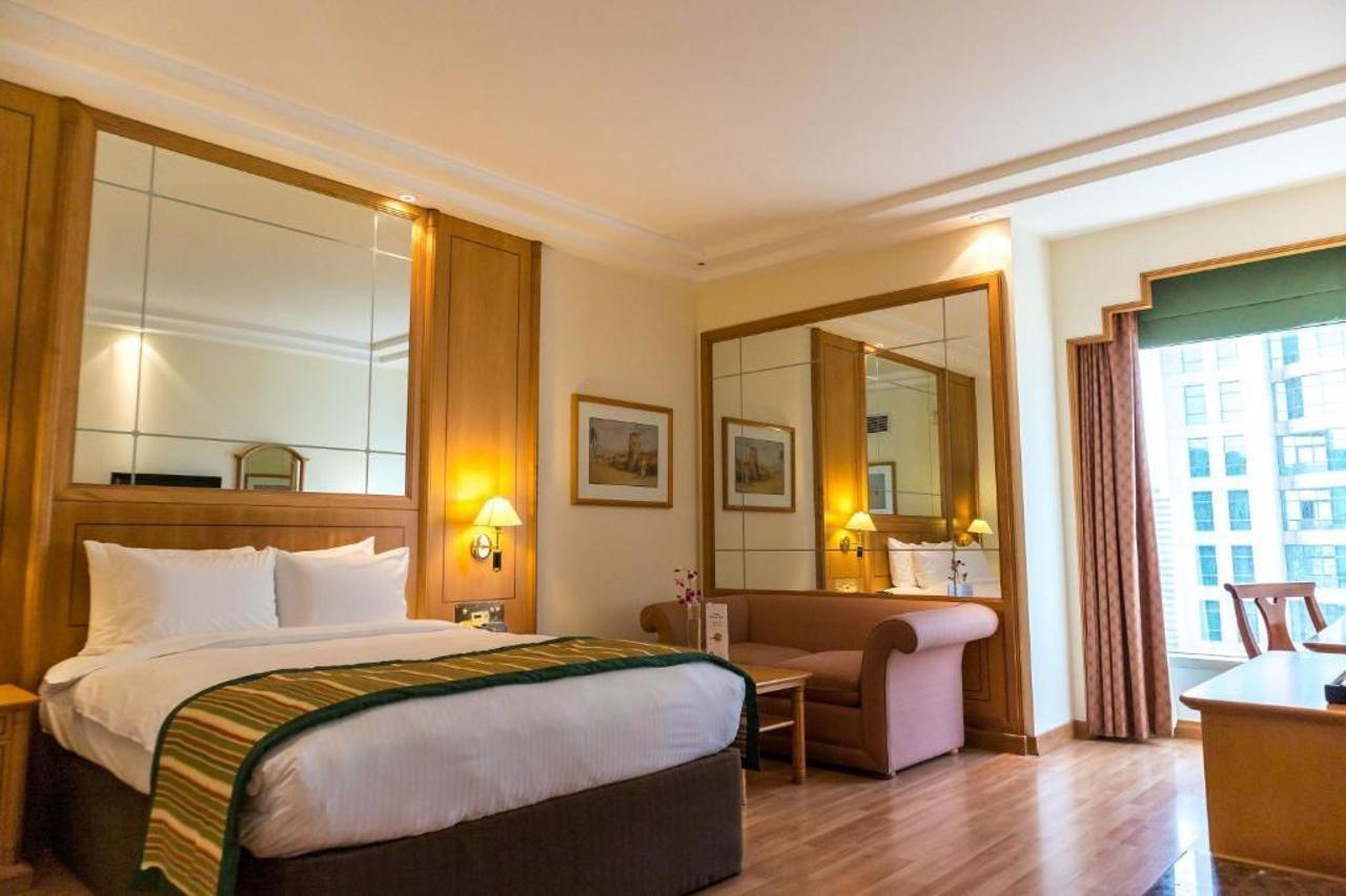 Millennium Downtown 4*