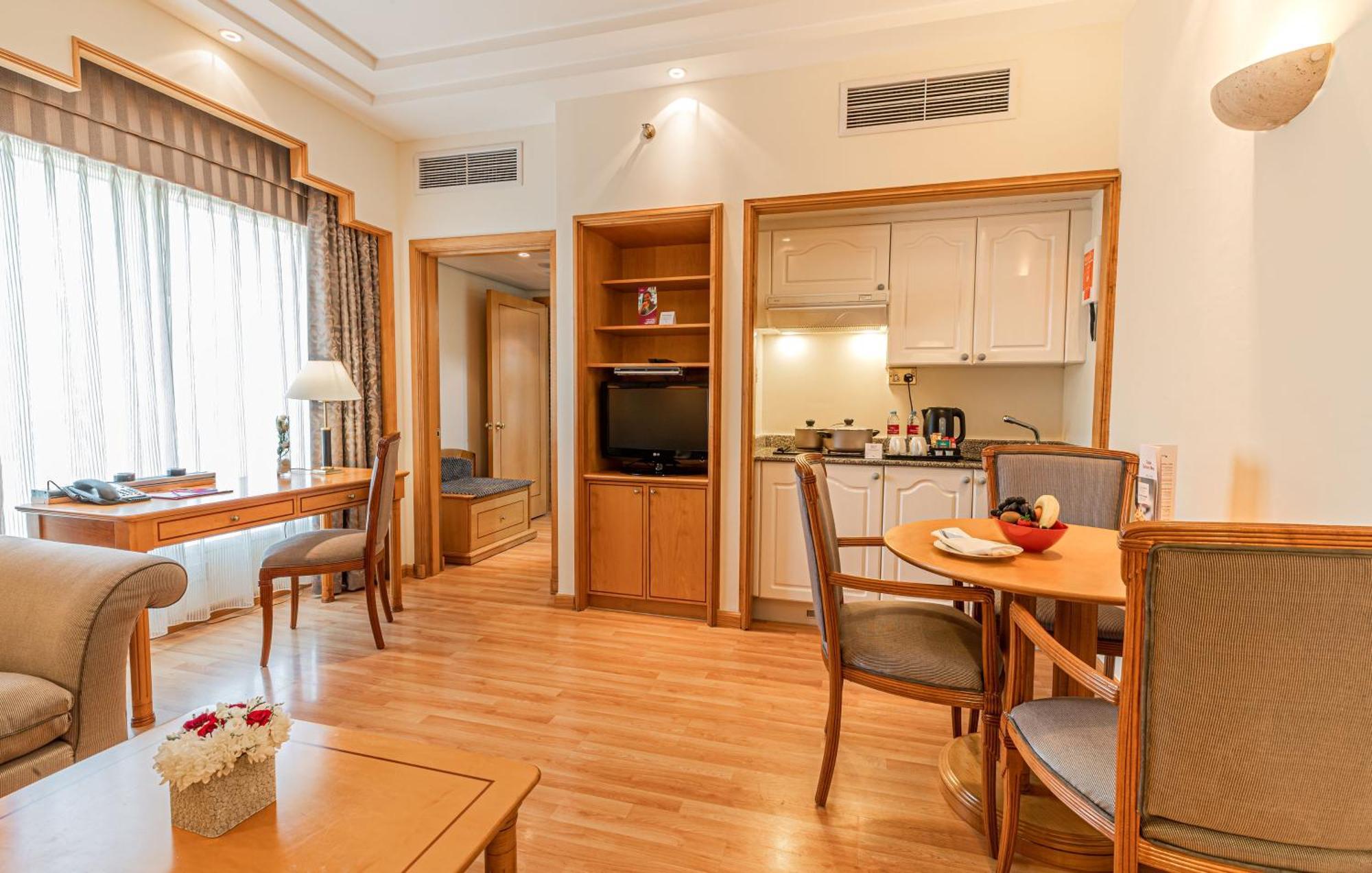 Millennium Downtown 4*