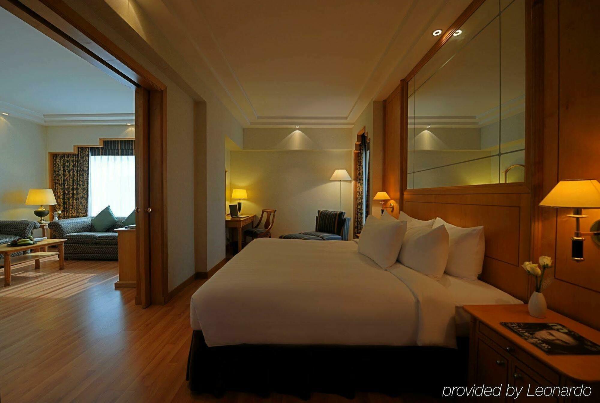 Hotel Millennium Downtown Abu Dhabi